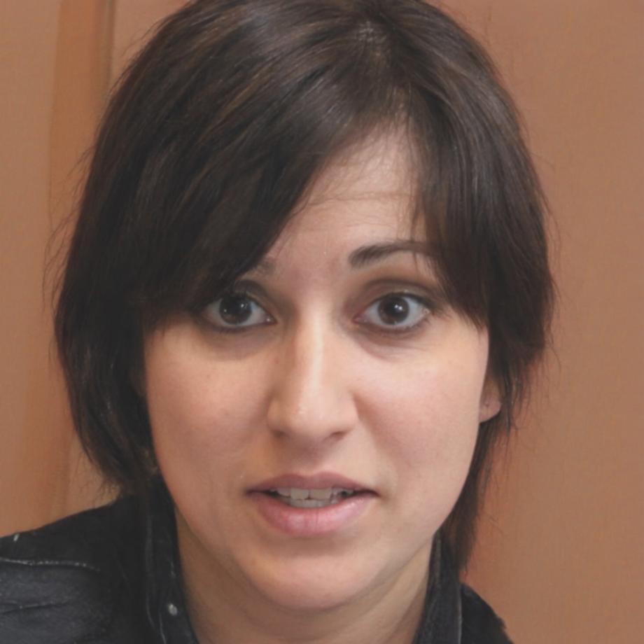 Zeynep Demir - Investment Advisor